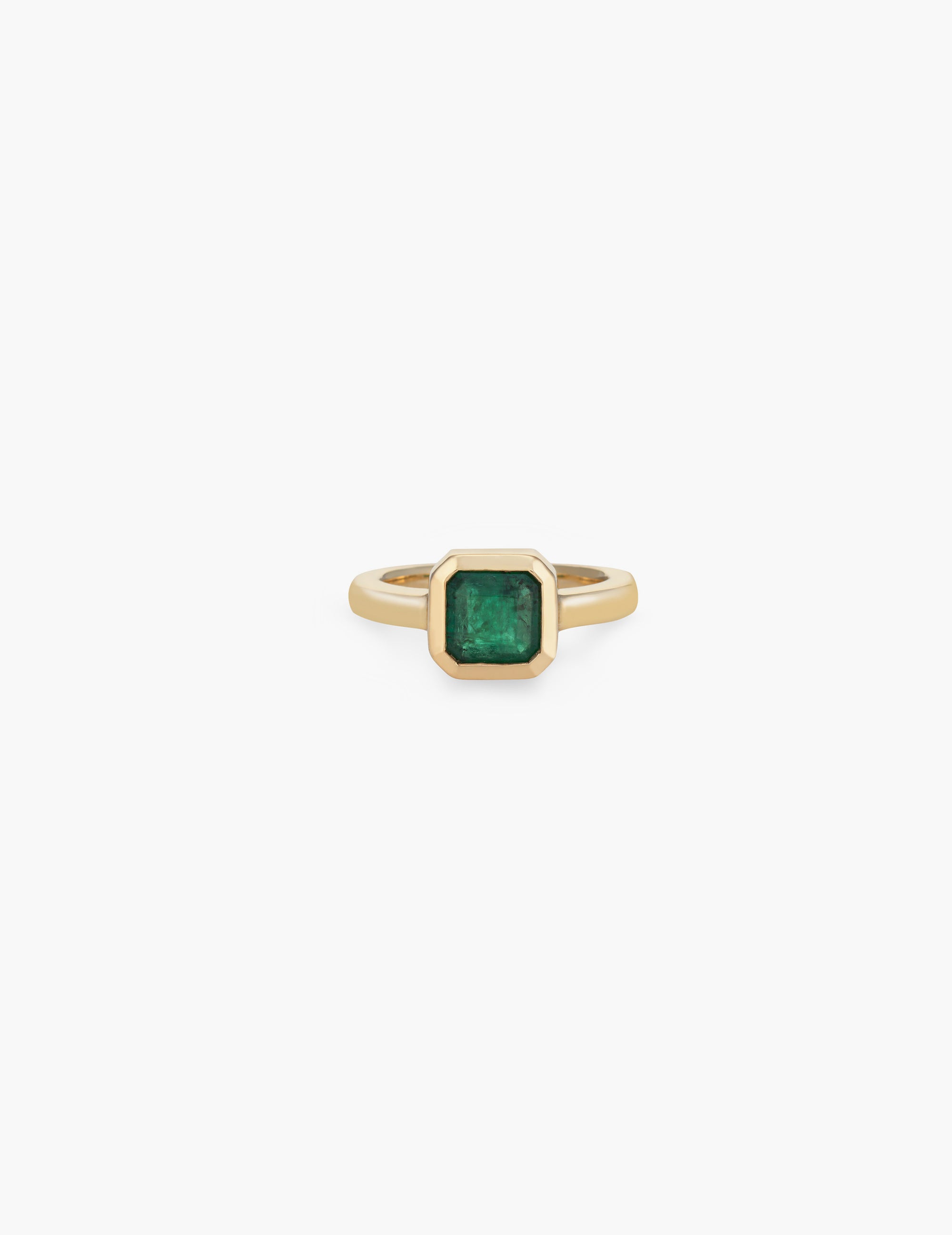 1.7ct Emerald Ring Set in 18k