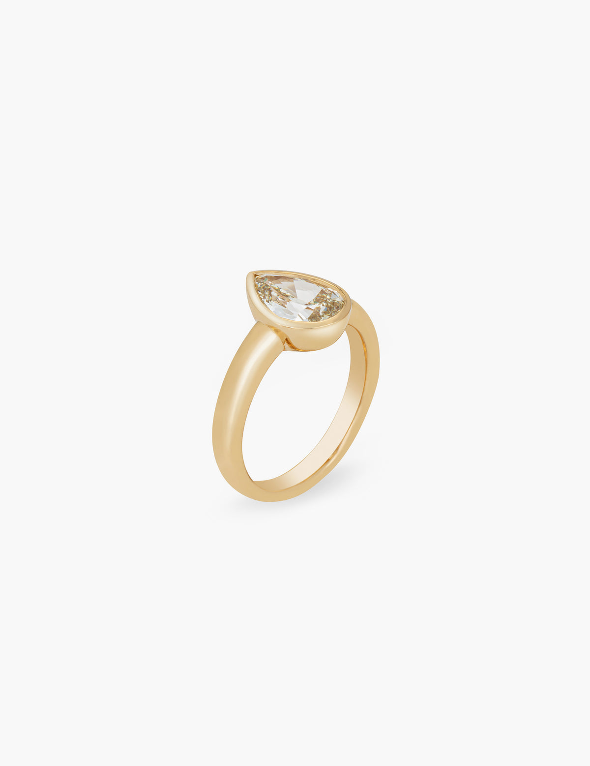 Lucia Ring