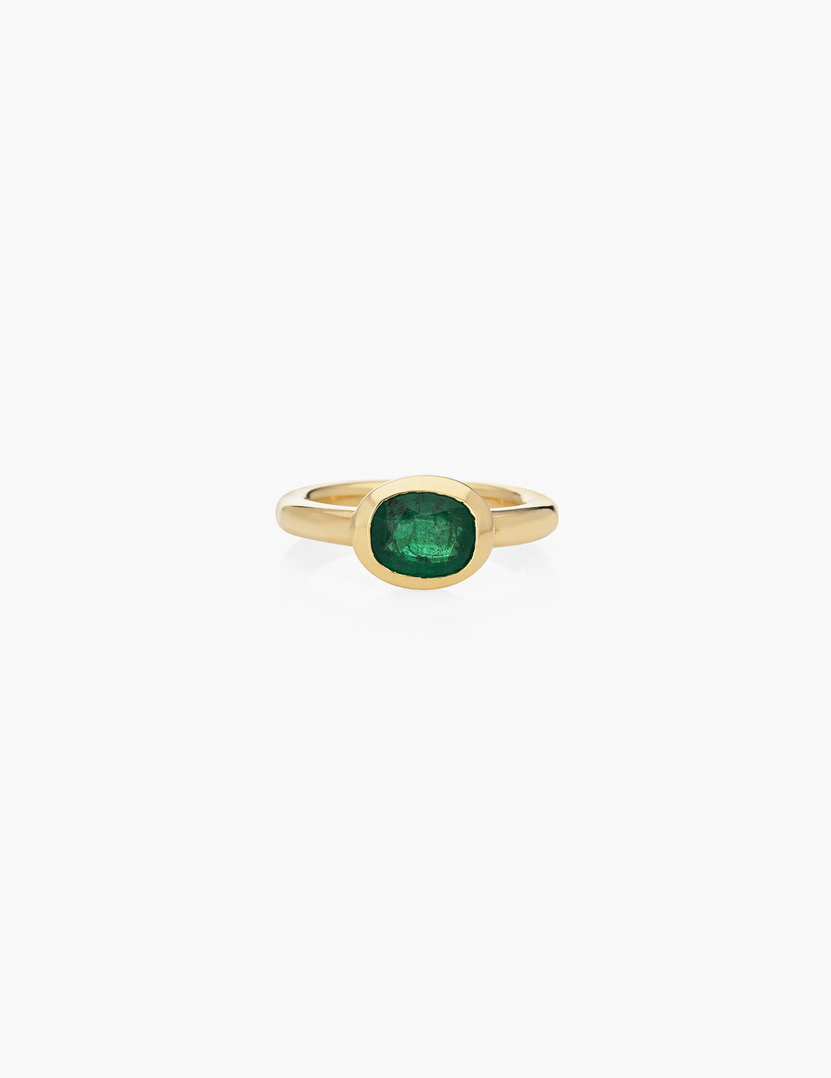 18k Oval Emerald Ring