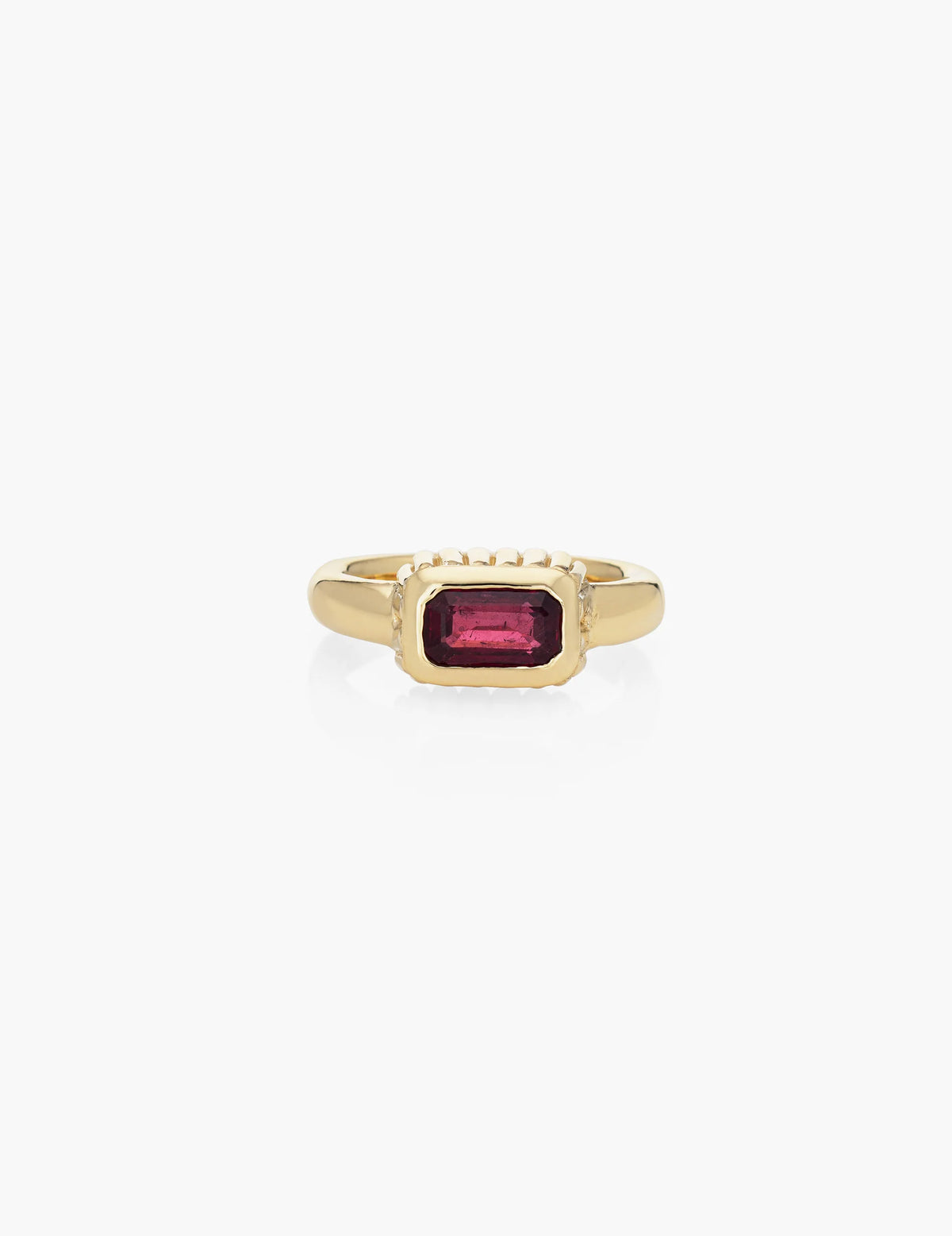 Scallop Ruby Ring in 18k