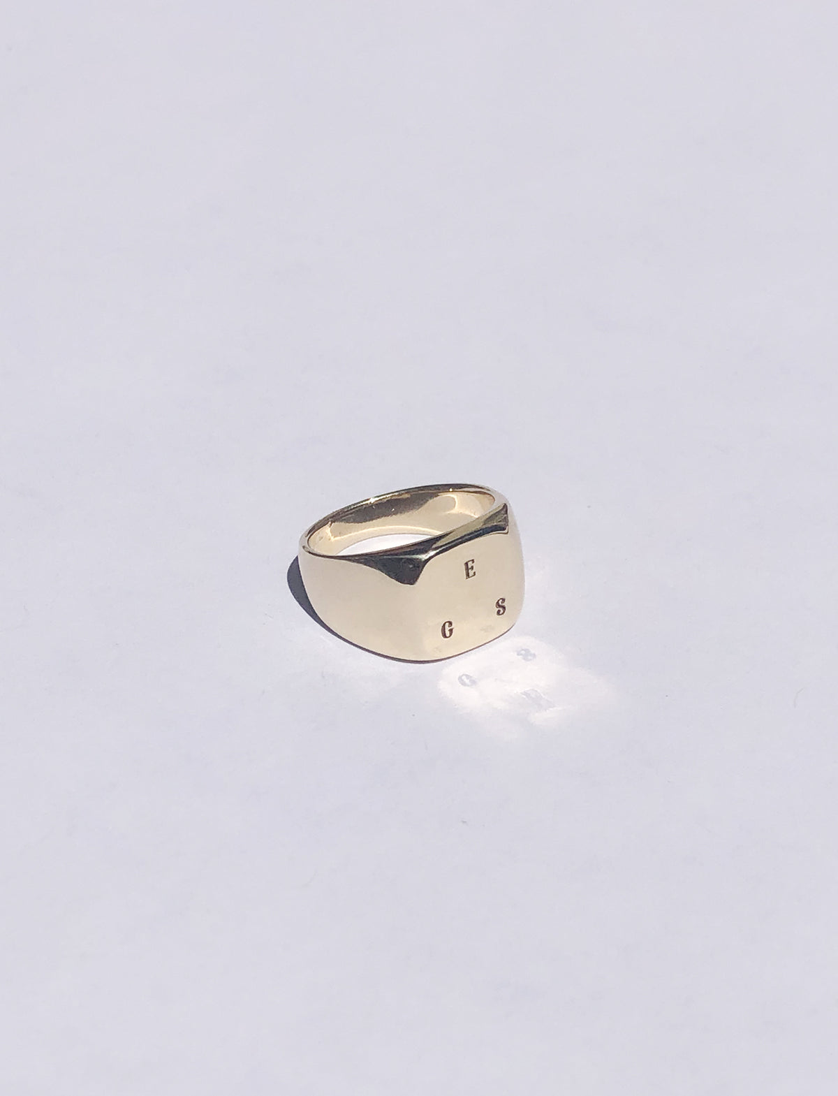 Jacqueline signet ring