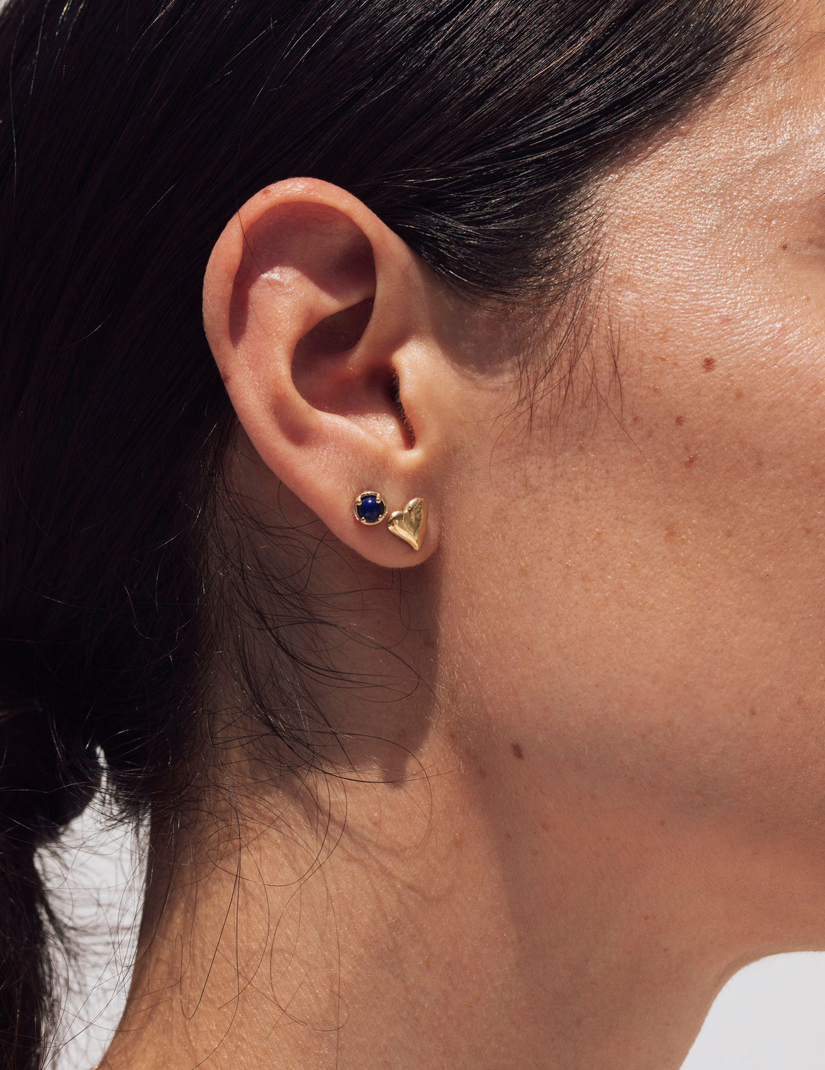 Lapis Dot Studs